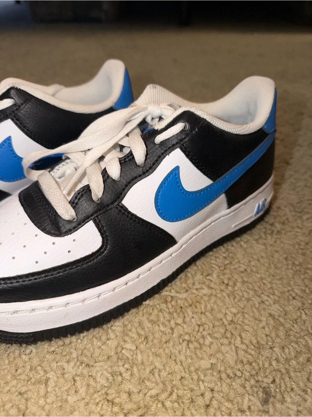 Nike kids low